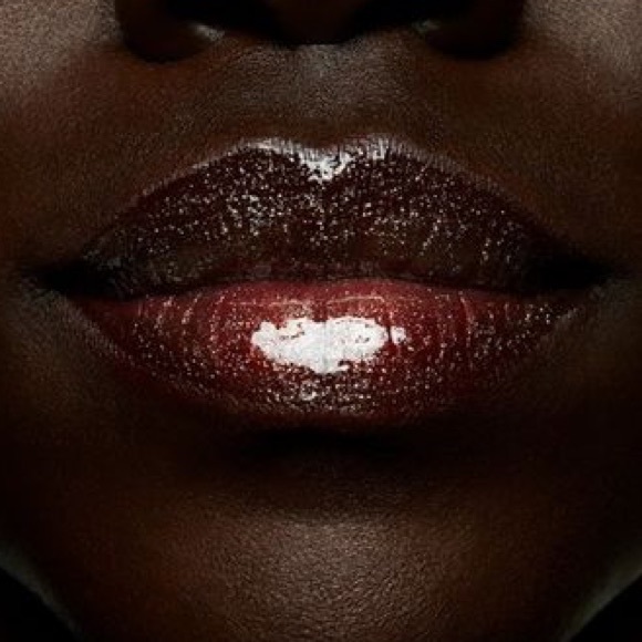 MAC Cosmetics Lipglass - ‘Out Of This Pearl’ - Picture 3 of 4